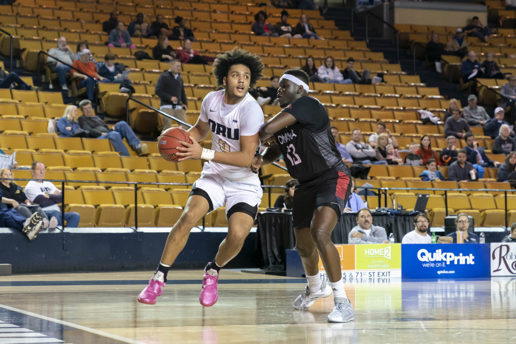 Oral Roberts University faces Omaha - Men's Basketball